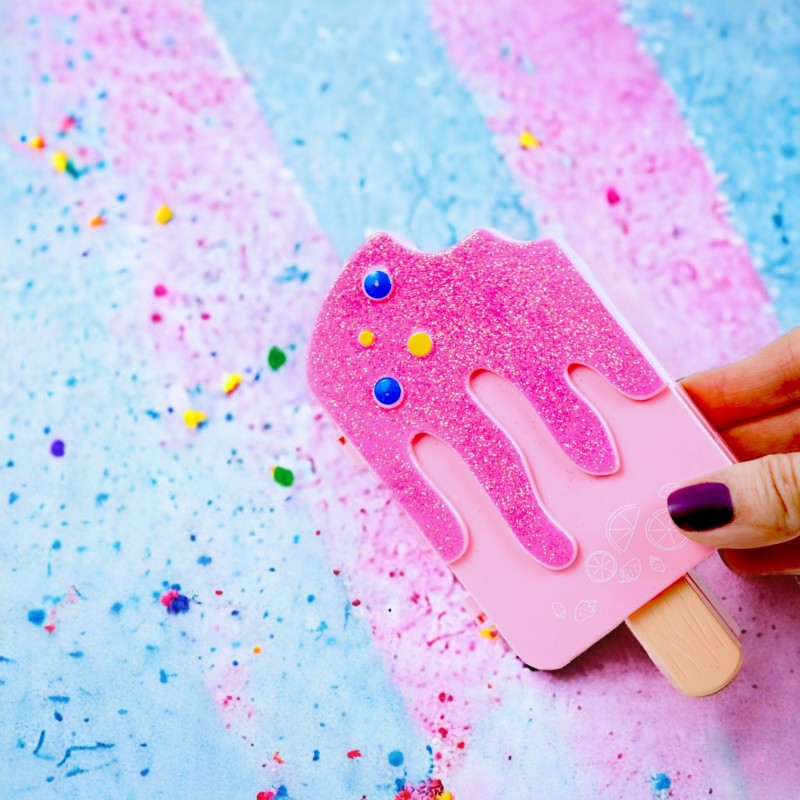 Malowidła lakiery DIY