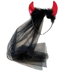 ROGI DIABŁA Z WELONEM