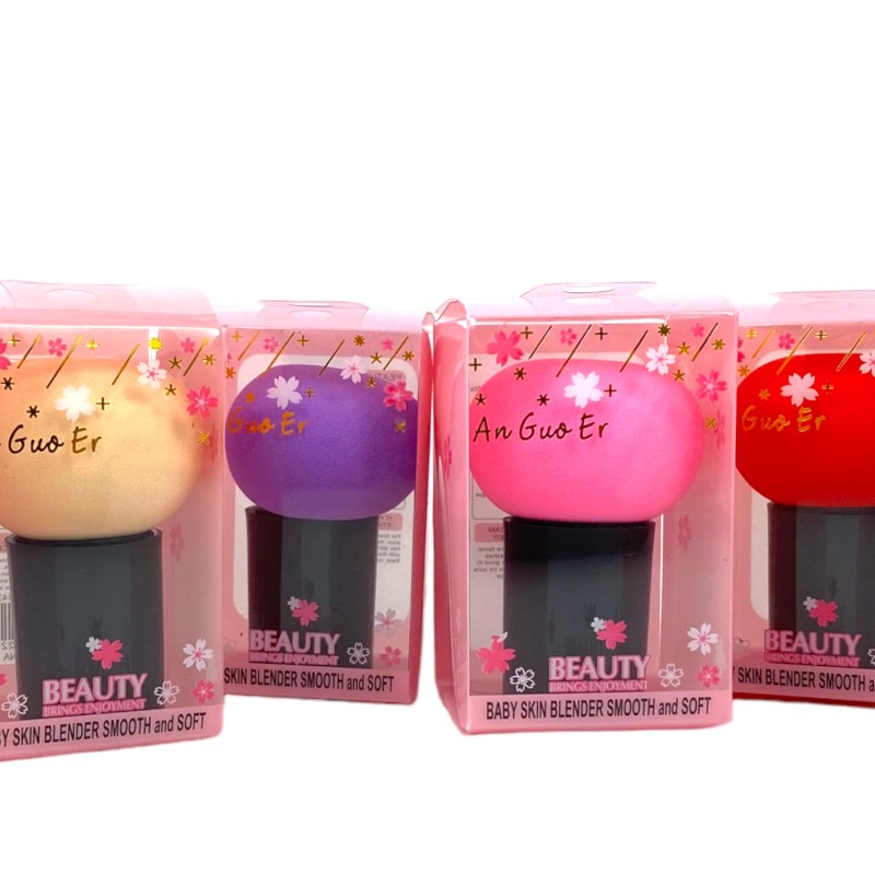 Różowa gąbka do makijażu 1 sztuka