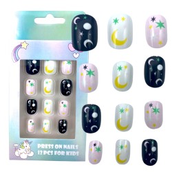 Paznokcie samoprzylepne...