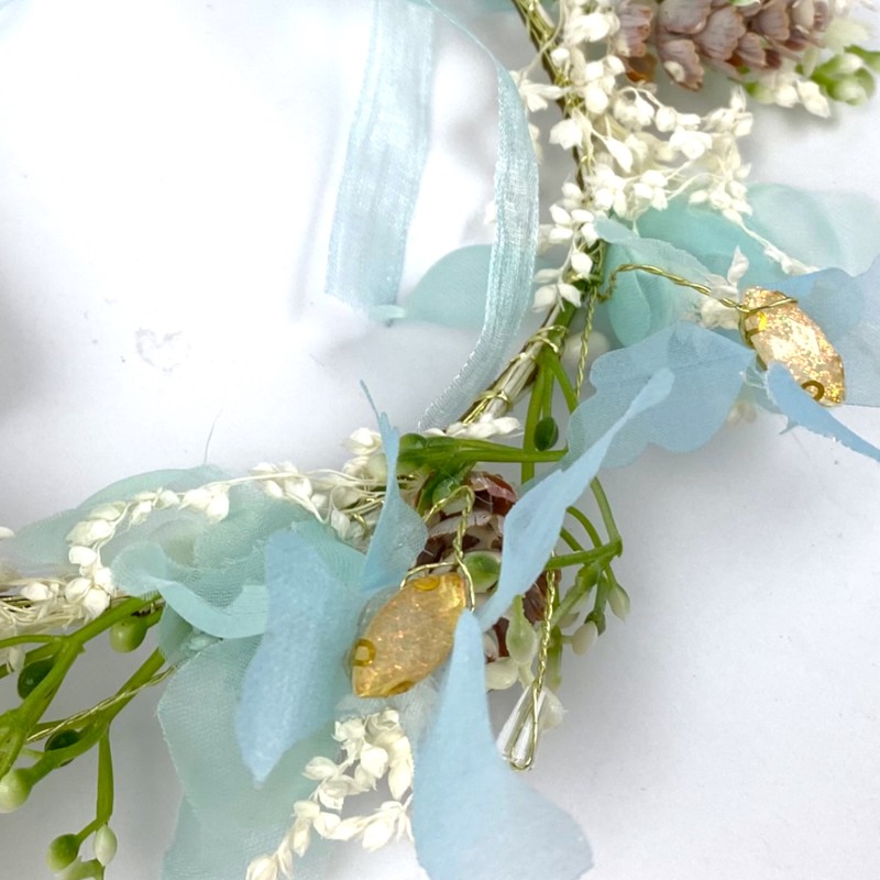 Delikatny i subtelny wianek w stylu boho