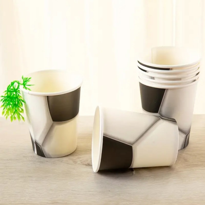 Kubeczki papierowe piłka football sportowe piłkarskie urodziny 6 szt.