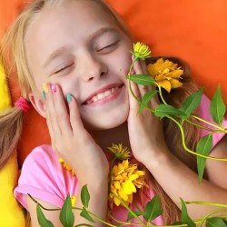 Paznokcie samoprzylepne kwiaty