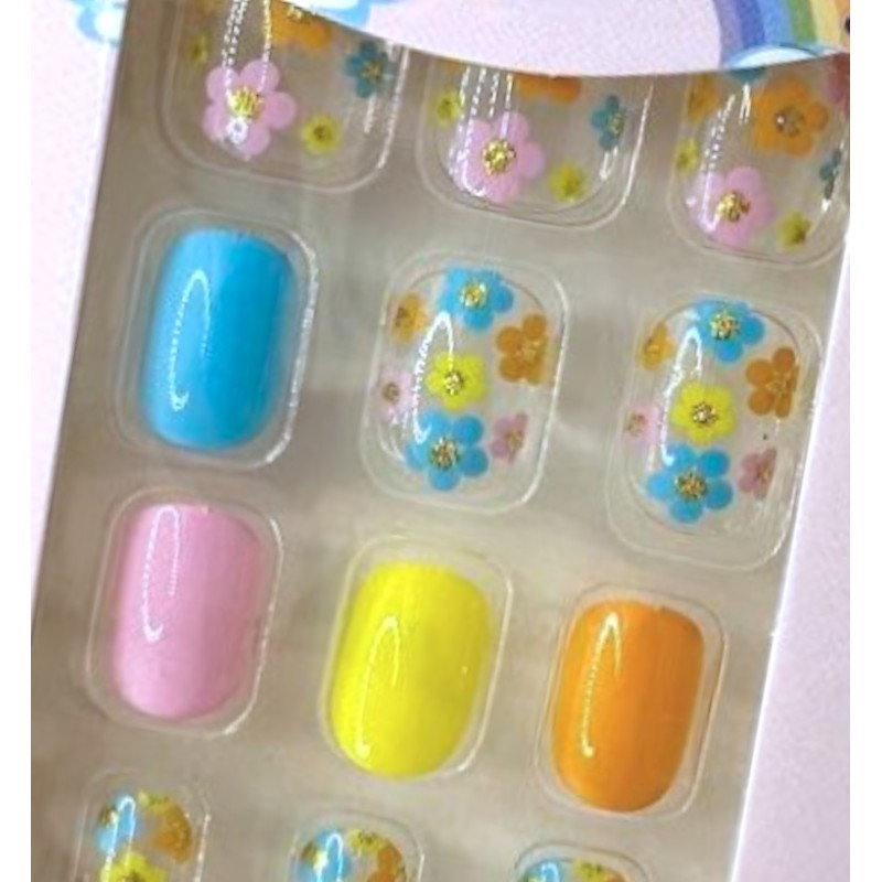 Paznokcie samoprzylepne kwiaty