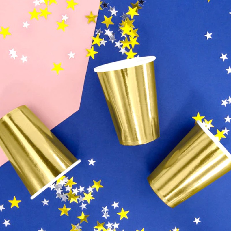 Zestaw naczynia jednorazowe talerzyki kubeczki złote