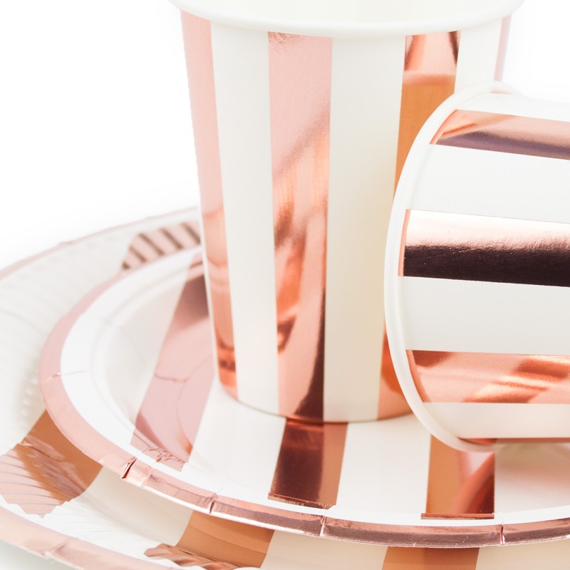 Talerzyki papierowe w paski rose gold 6szt 23cm