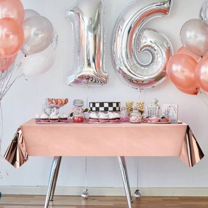 Metaliczny obrus foliowy różowe złoto rose gold 137x274cm