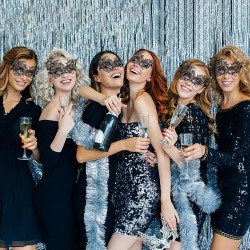 Czarna Maska Koronkowa Mroczna Elegancja Halloween