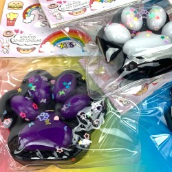 Gniotek łapka Czarna z brokatem Mochi Macaron Flavor