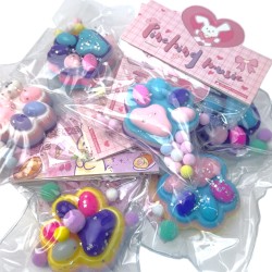 Gniotek Kocia Łapka Pastelowy efekt z galaktyczną posypką