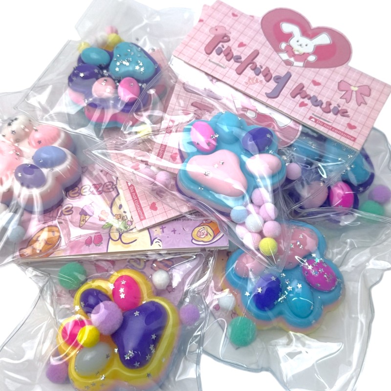 Gniotek Kocia Łapka Pastelowy efekt z galaktyczną posypką