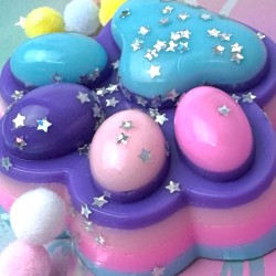 Gniotek Kocia Łapka Pastelowy efekt z galaktyczną posypką