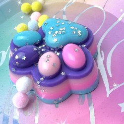 Gniotek Kocia Łapka Pastelowy efekt z galaktyczną posypką