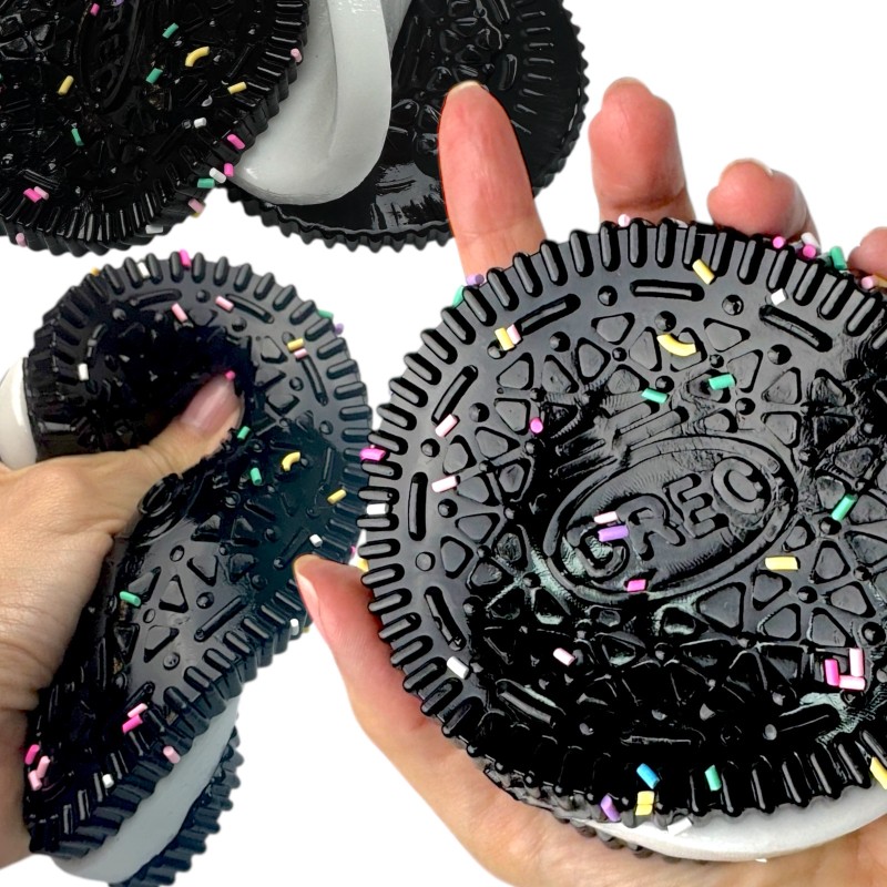 Gniotek taba Oreo Jumbo z posypką 10x10cm