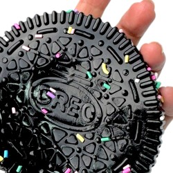 Gniotek taba Oreo Jumbo z posypką 10x10cm