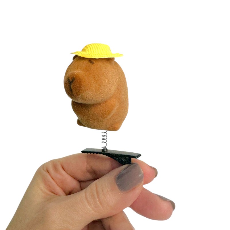 Spinka do włosów z kapibarą i złotą ozdobą