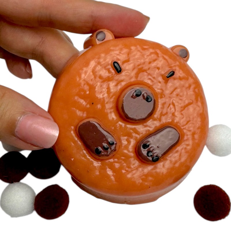 Gniotek Kapibara Taba Squishy z Pomponikami