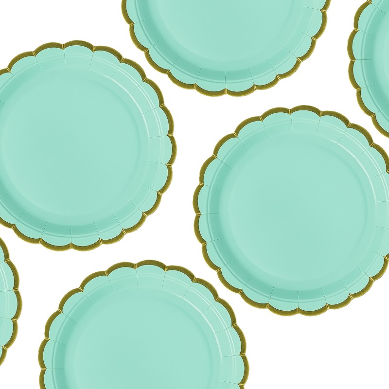 Zestaw talerzyków i kubeczków miętowych ze złotym brzegiem