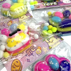 Gniotek Kocia Łapka Pastelowy efekt z galaktyczną posypką