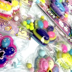 Gniotek Kocia Łapka Pastelowy efekt z galaktyczną posypką