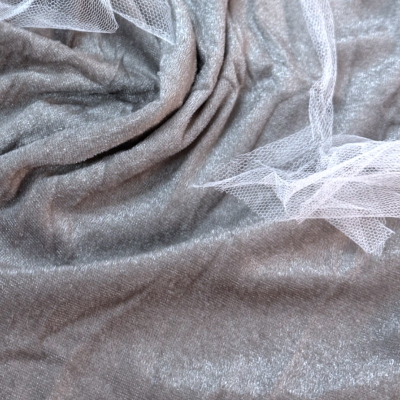 Kostium duch z kapturem i tiulem dla dzieci