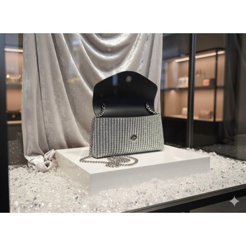 Torebka Srebrna Kryształki 12x18 cm ( głębokość 7 cm) lata 40