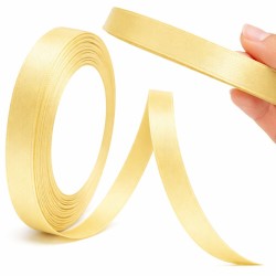 Satynowa wstążka jasno...