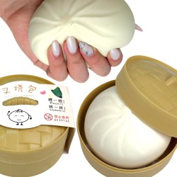 Gniotek antystresowy pierożek dumpling w pudełku 1 szt duży 10 cm