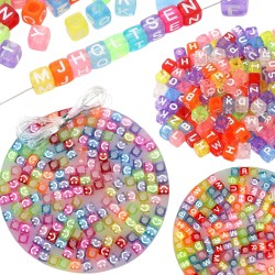 Gniotek slime z kolorowymi koralikami literki i emotki 1 zestaw