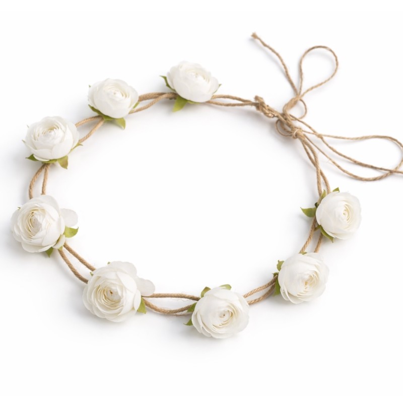 Wianek boho z piwonii na sznureczku z rafii biały regulowany