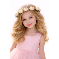 Wianek boho z piwonii na sznureczku z rafii biały regulowany