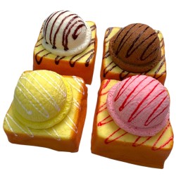 Squishy gniotek Slow Rising pachnące ciastko z lodami 7x7 cm