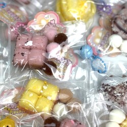 Gniotek Mochi ciasteczko brelok antystresowy 1 sztuka